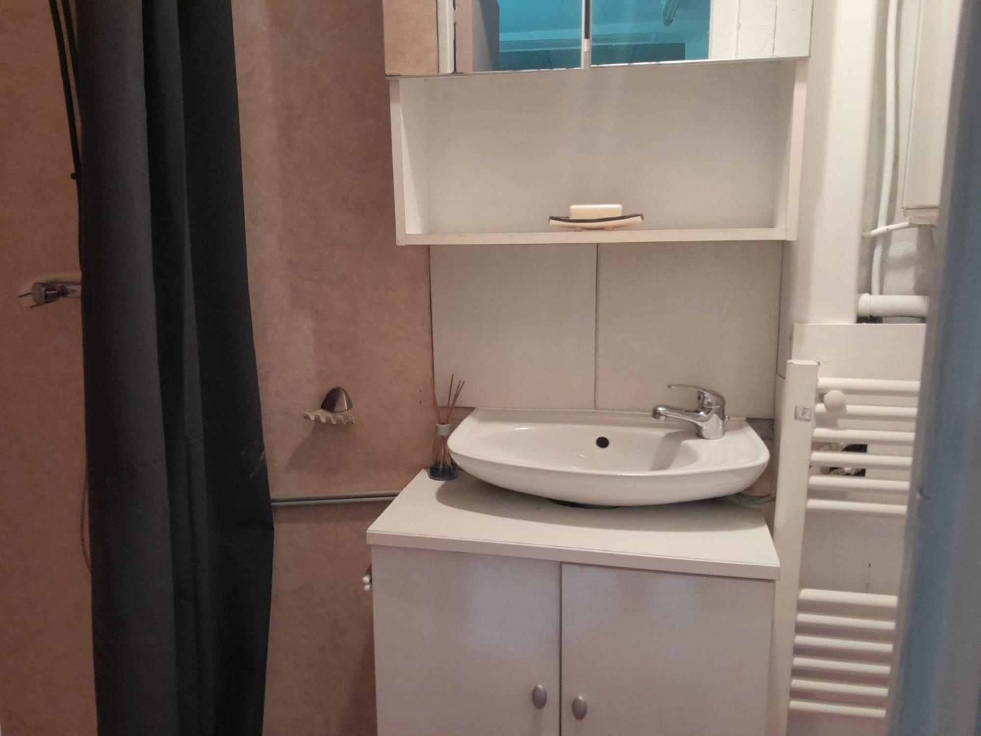 Appartement Privatif Tout Equipe En Bord De Riviere Figeac Extérieur photo